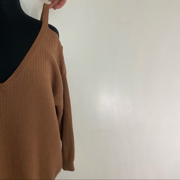 Urban Outfitters | Kimchi Blue Dusty Rose Cold-shoulder Knit - Picture 3 of 12